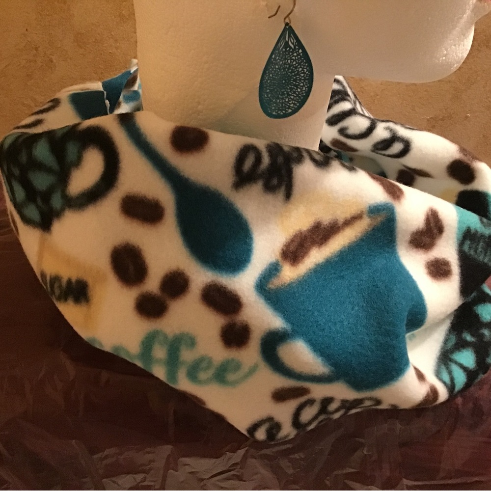 Coffee Infinity Winter Scarf - Picture 2 of 4